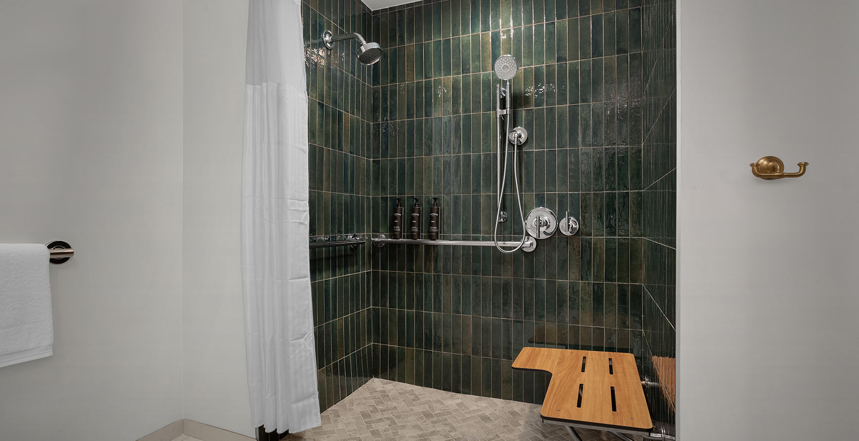 Accessible Standard King (Roll-In Shower)